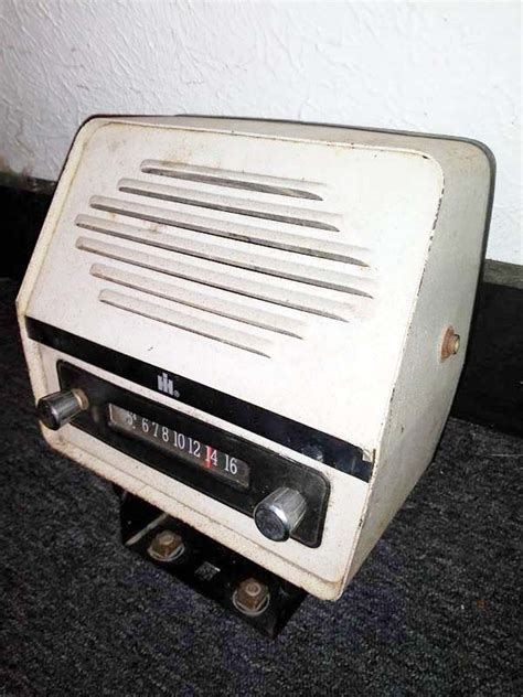 vintage fender mount tractor radio.